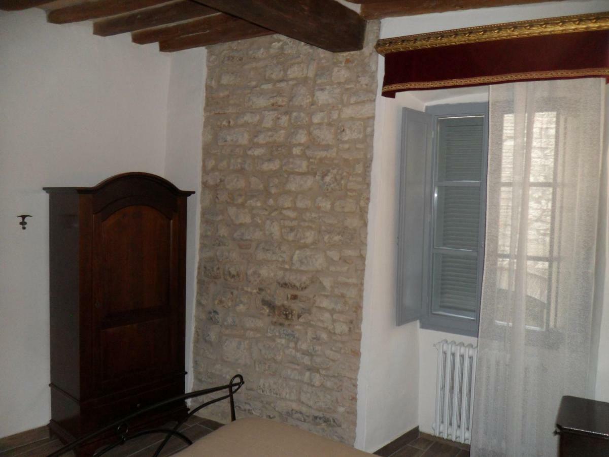Affittacamere In Centro Gubbio Exterior photo
